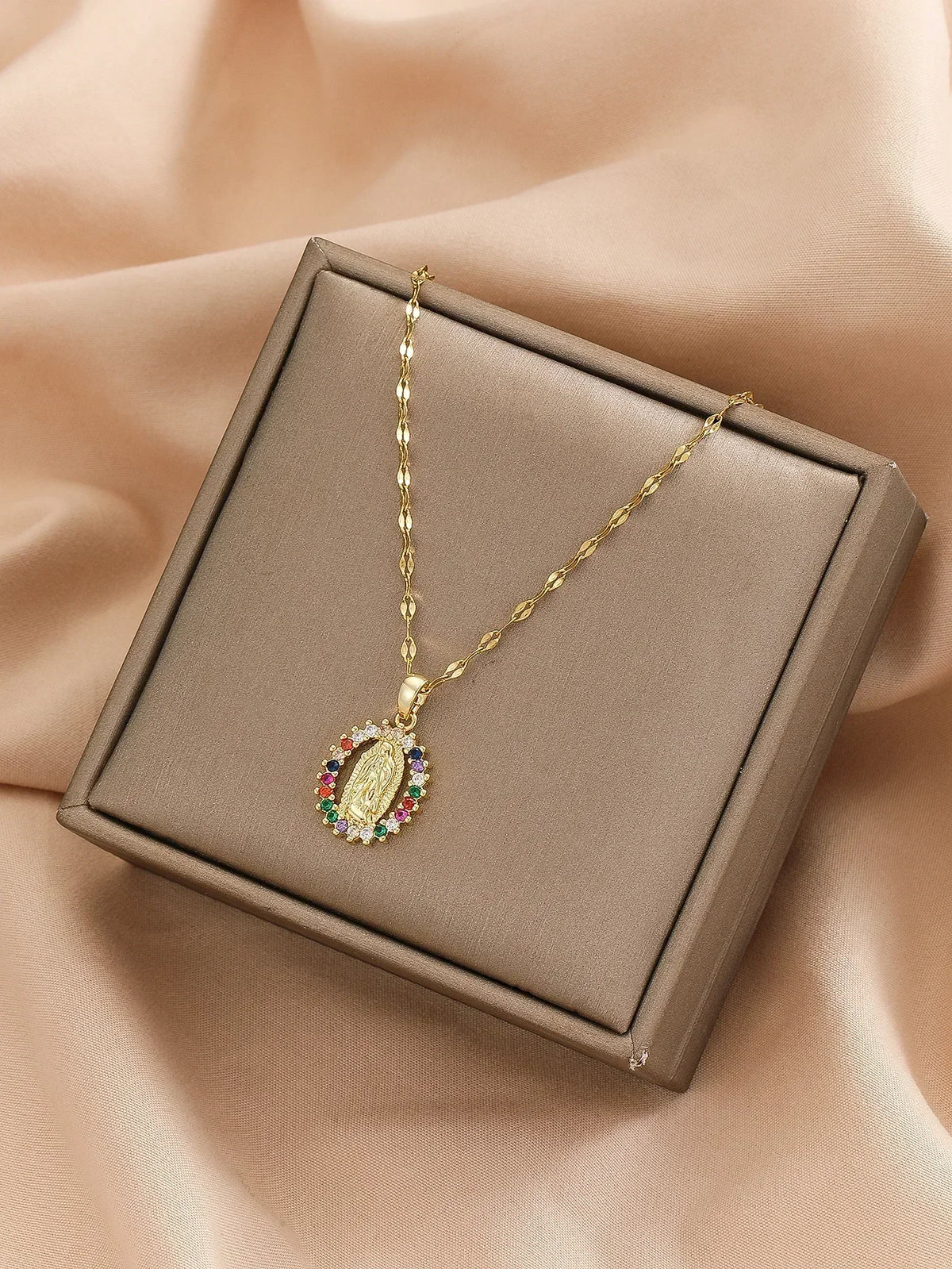 Collier "GRACE" Médaille Vierge Marie