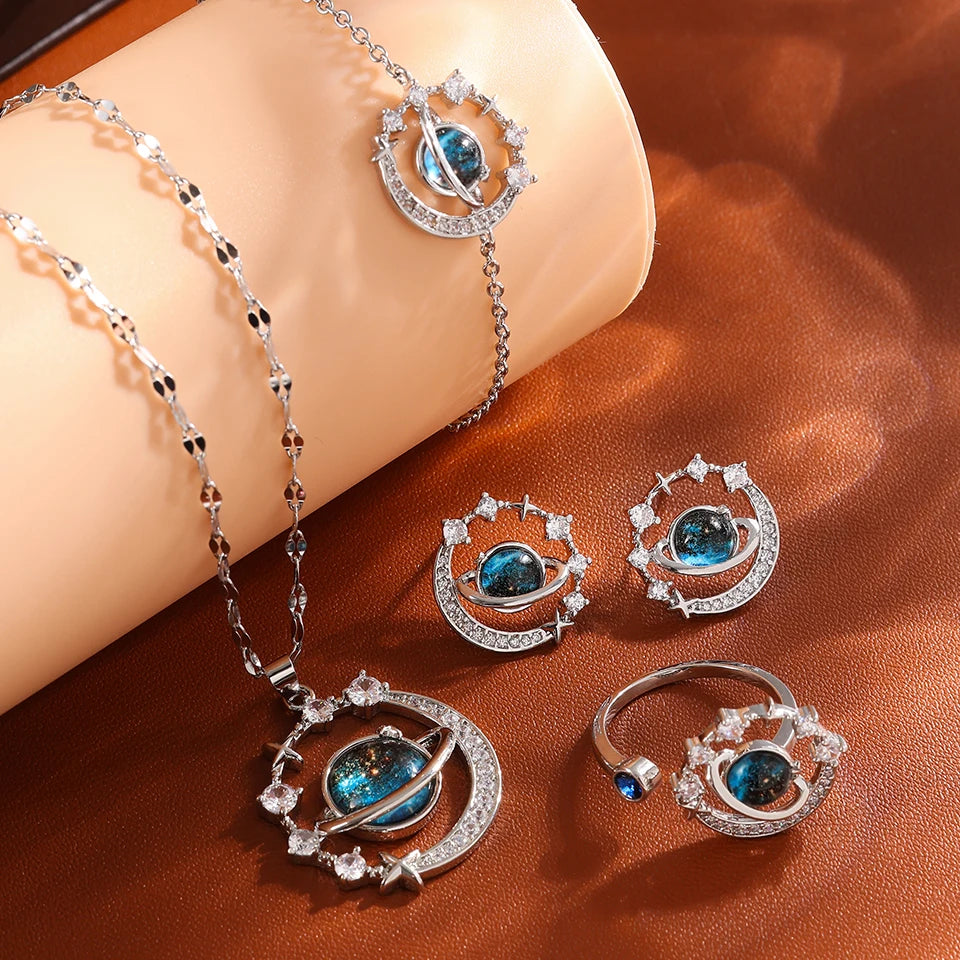 Collier "COSMOS" Astronaute Lune et Planète