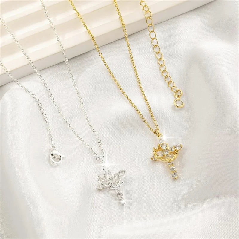 Collier "REGINA" Croix Couronne Pivotante