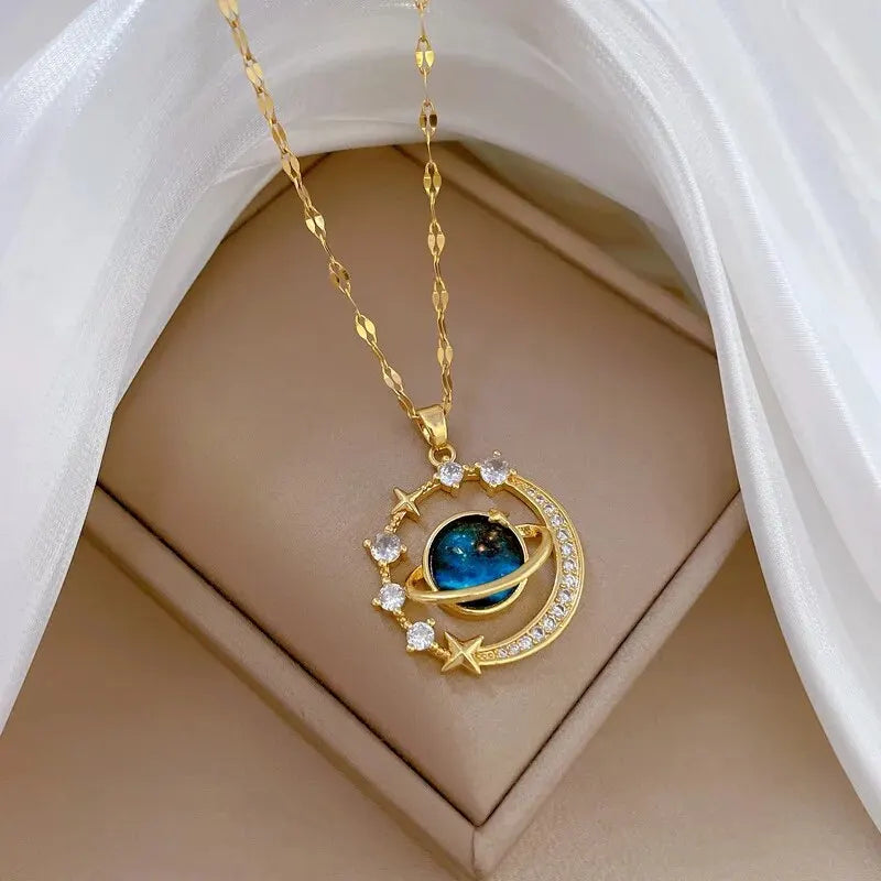 Collier "COSMOS" Astronaute Lune et Planète
