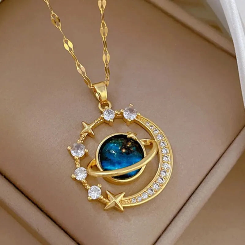 Collier "COSMOS" Astronaute Lune et Planète