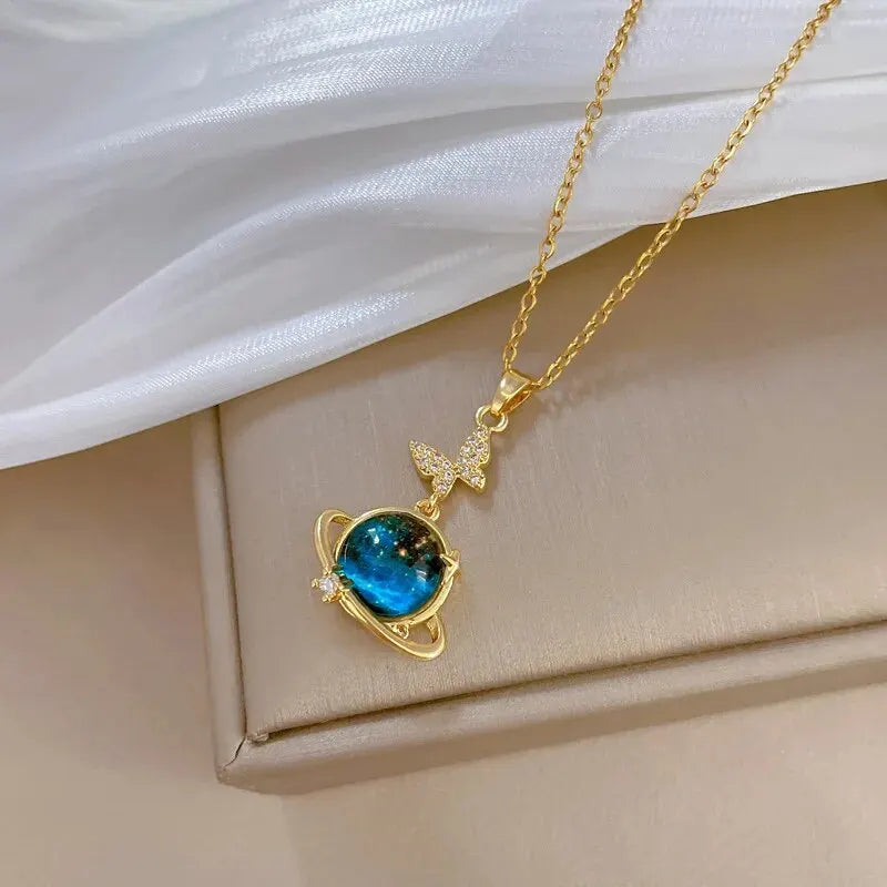 Collier "COSMOS" Astronaute Lune et Planète