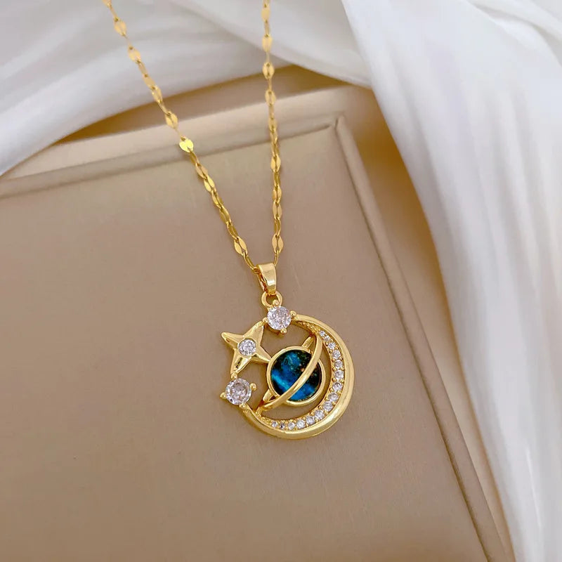 Collier "COSMOS" Astronaute Lune et Planète